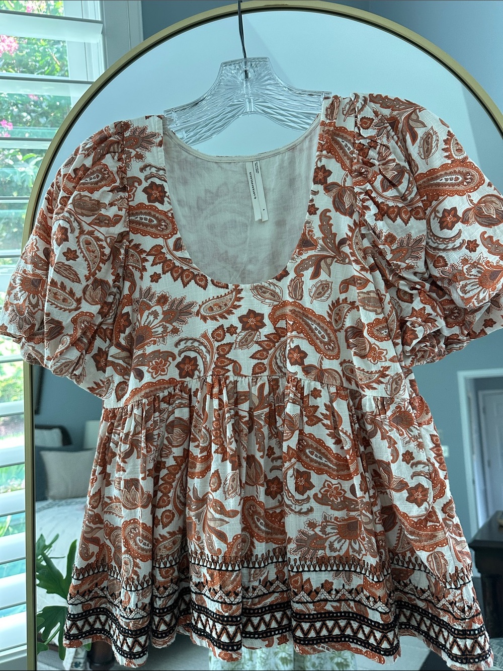 Anthropologie Cream and Rust Paisley Puff Sleeve Tunic
